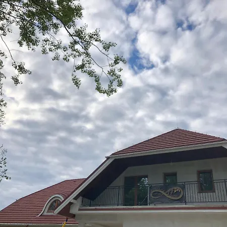 Maison d'hôtes Mazurski Dworek Gledy *